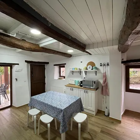 Paxarinos Vakantiehuis Vibano