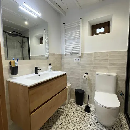 Paxarinos Holiday home *